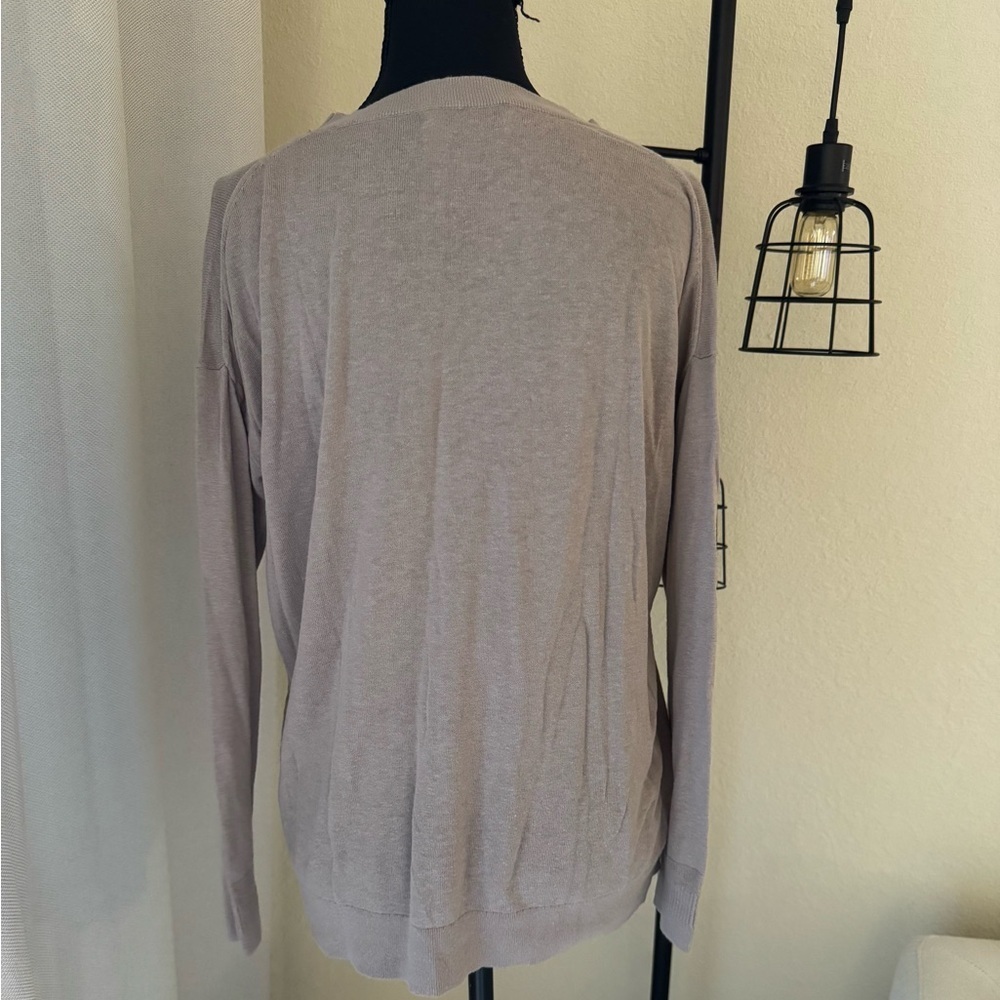 Aritzia Babaton Lightweight Knit Sweater Small Beige Minimalist Quiet Luxury - Picture 5 of 7